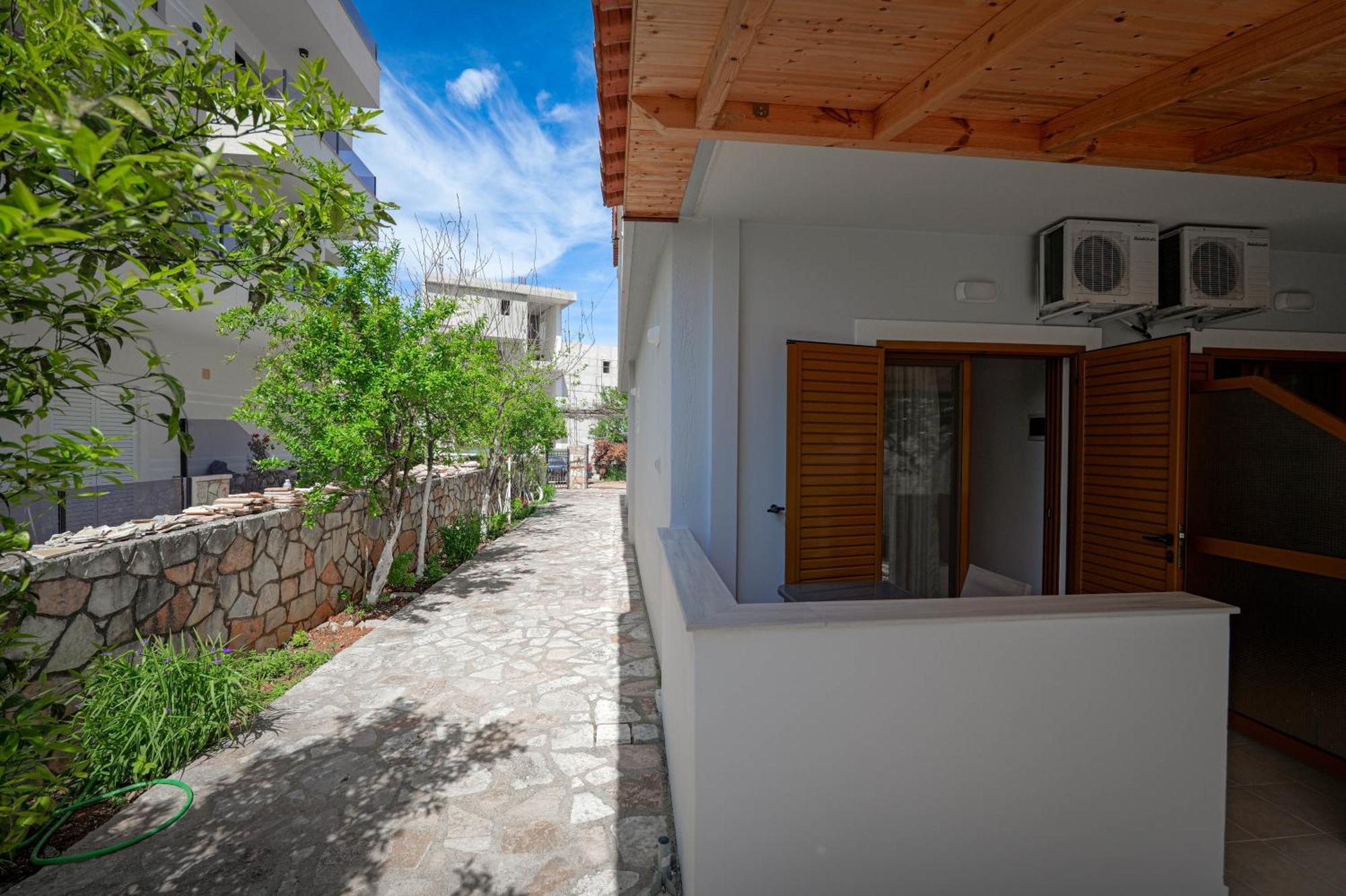 Guesthouse Moonlight Downtown 사밀 외부 사진