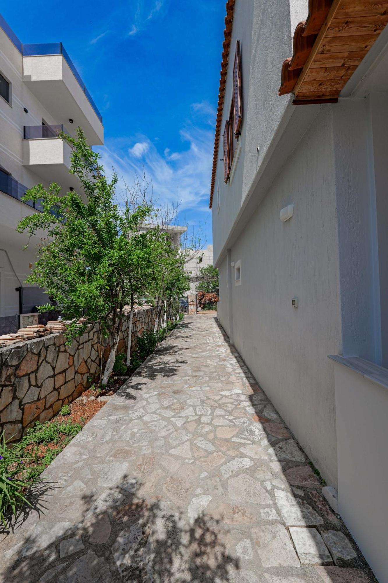 Guesthouse Moonlight Downtown 사밀 외부 사진