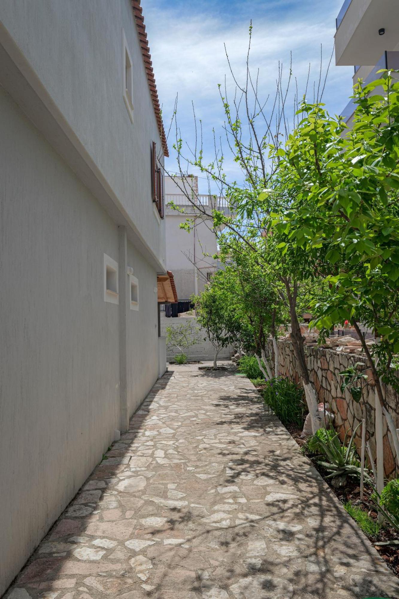 Guesthouse Moonlight Downtown 사밀 외부 사진