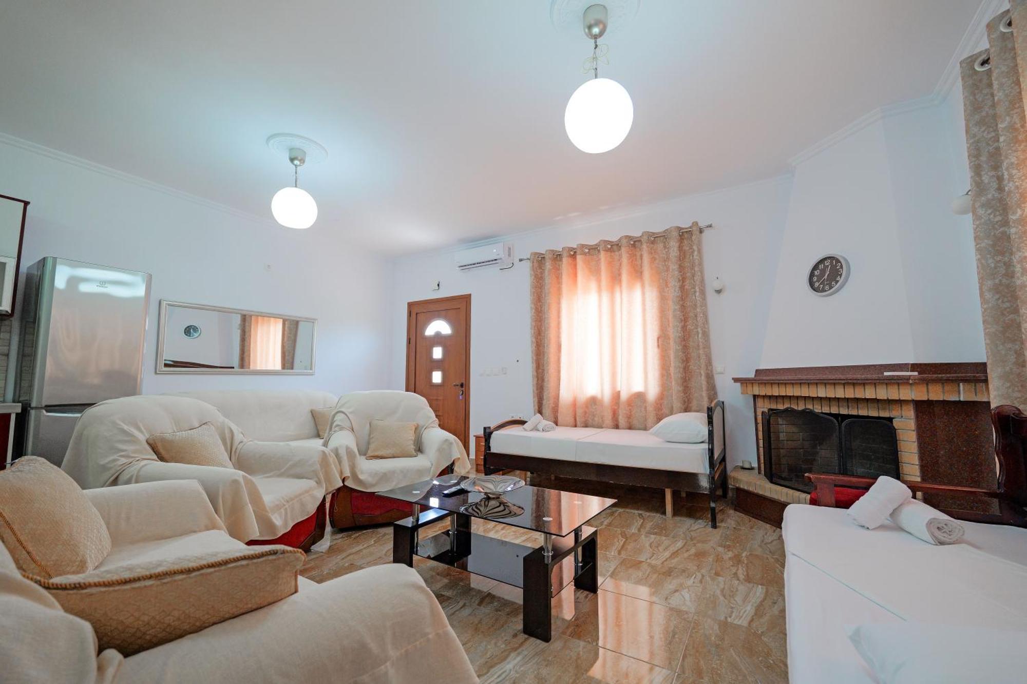 Guesthouse Moonlight Downtown 사밀 외부 사진