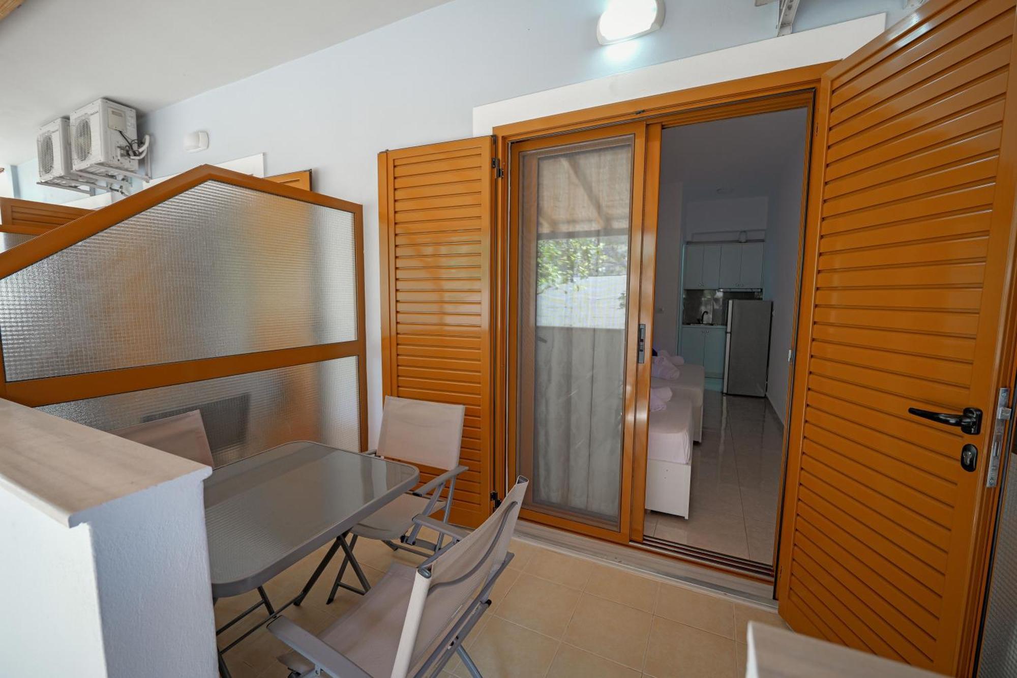 Guesthouse Moonlight Downtown 사밀 외부 사진